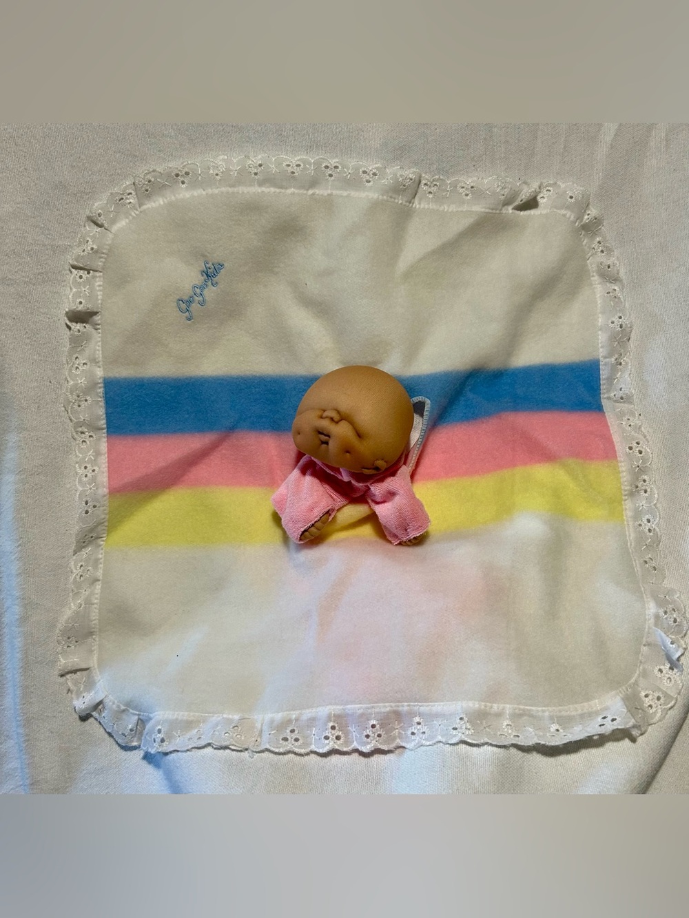 Vintage 1984 Goo Goo Kids Hand Puppet Baby Doll w/ Rainbow Lovey Blanket